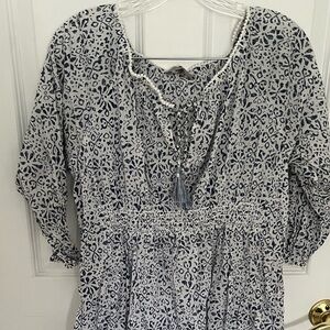 Gorgeous Athleta Blue and White Swim Coverup